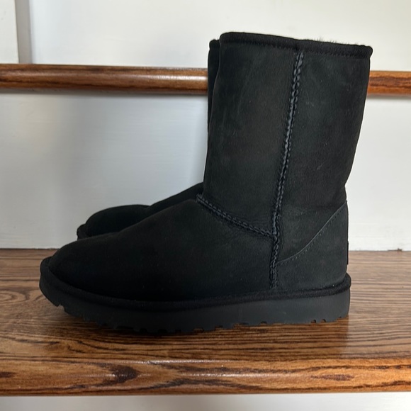 UGG Shoes - Ugg classic boots